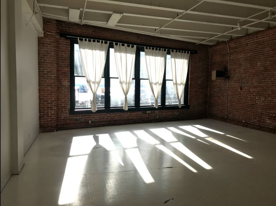 Suite 401